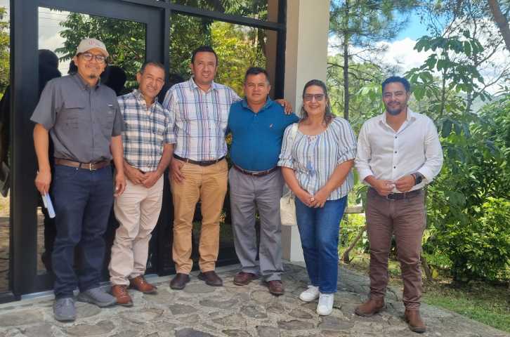 The team from Café Orgánico Marcala S.A. (COMSA) in Honduras is excited to partner with Lutheran World Relief to strengthen market opportunities for coffee producers across the country.
